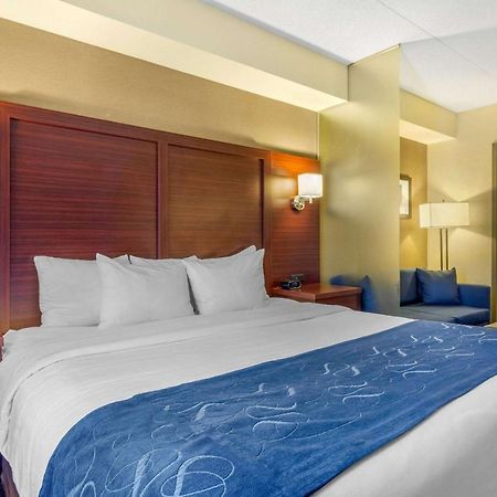 Comfort Suites Downtown Windsor Luaran gambar