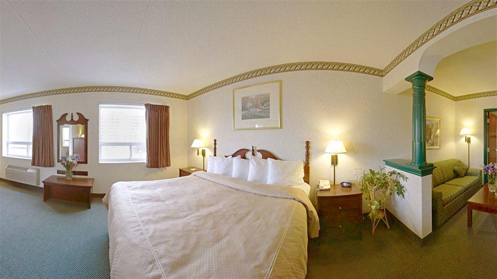 Comfort Suites Downtown Windsor Luaran gambar