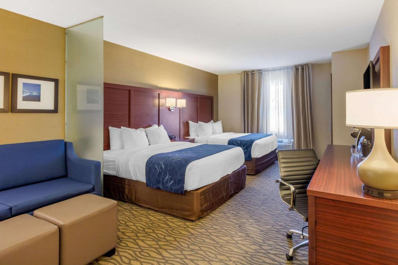 Comfort Suites Downtown Windsor Luaran gambar