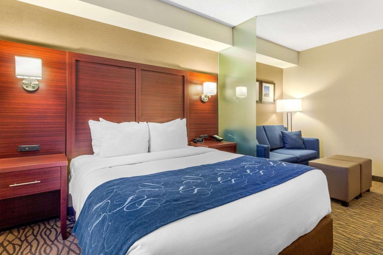 Comfort Suites Downtown Windsor Luaran gambar